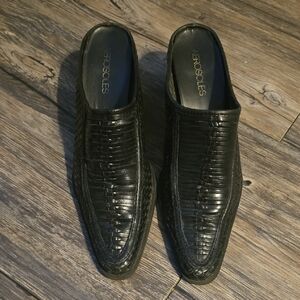 AEROSOLES Men's Black Textured Loafers
